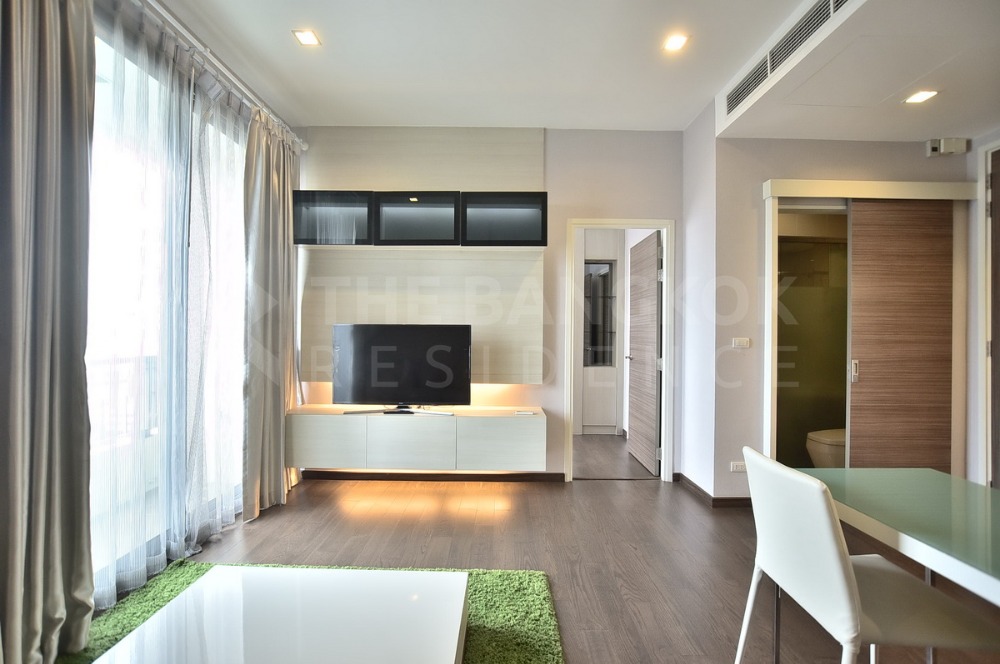 For RentCondoRama9, Petchburi, RCA : Urgent rent 🔥 Cheapest price in the Q Asoke project 1 bedrooms 1 bathroom 45 Sq.m., only 25,000 baht. Hurry and call quickly. The room goes very quickly 065-2614622 Tammy