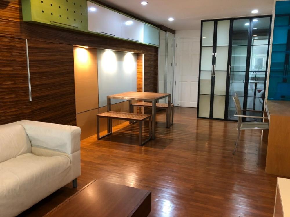 For RentCondoSathorn, Narathiwat : Baan Siri Sathorn Suanplu, 2 bedrooms, 2 bathrooms, size 80 sq m., Nang Linchi Road, Soi 4, Thung Maha Mek Subdistrict, Sathorn District, 2 bedrooms, 2 bathrooms, size 80 sq m., 4th floor (the building has 8 floors, quiet, private) Fully furnished You can