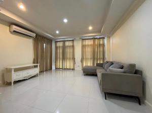 For RentTownhouseAri,Anusaowaree : [For rent 🔥] 4-story townhome, ready to move in** near BTS Ari, convenient travel.