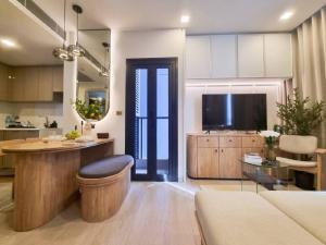 For RentCondoRama9, Petchburi, RCA : 1bedroom 🌈 One 9 five Nice decorations ✨️