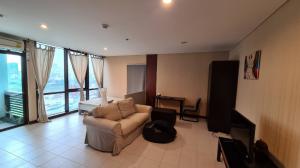 For RentCondoKhlongtoei, Kluaynamthai : Lumpini Parkview near MRT Lumpini, fully furnished, 40 sq m.