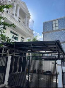For RentTownhouseOnnut, Udomsuk : Townhome for rent, 3 floors, Sukhumvit 71, beautiful, ready to move in, near BTS Phra Khanong, if interested contact Line @841qqlnr