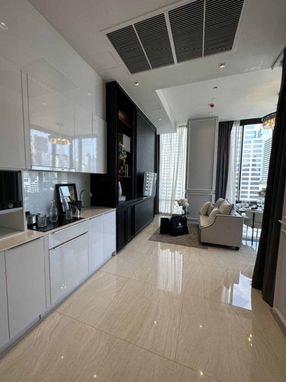 For SaleCondoSilom, Saladaeng, Bangrak : For sale ! New room for sale, first hand, fully decorated, Ashton Silom (Aston Silom) 2/2 bed 72 sq m, price 16,300,000 baht