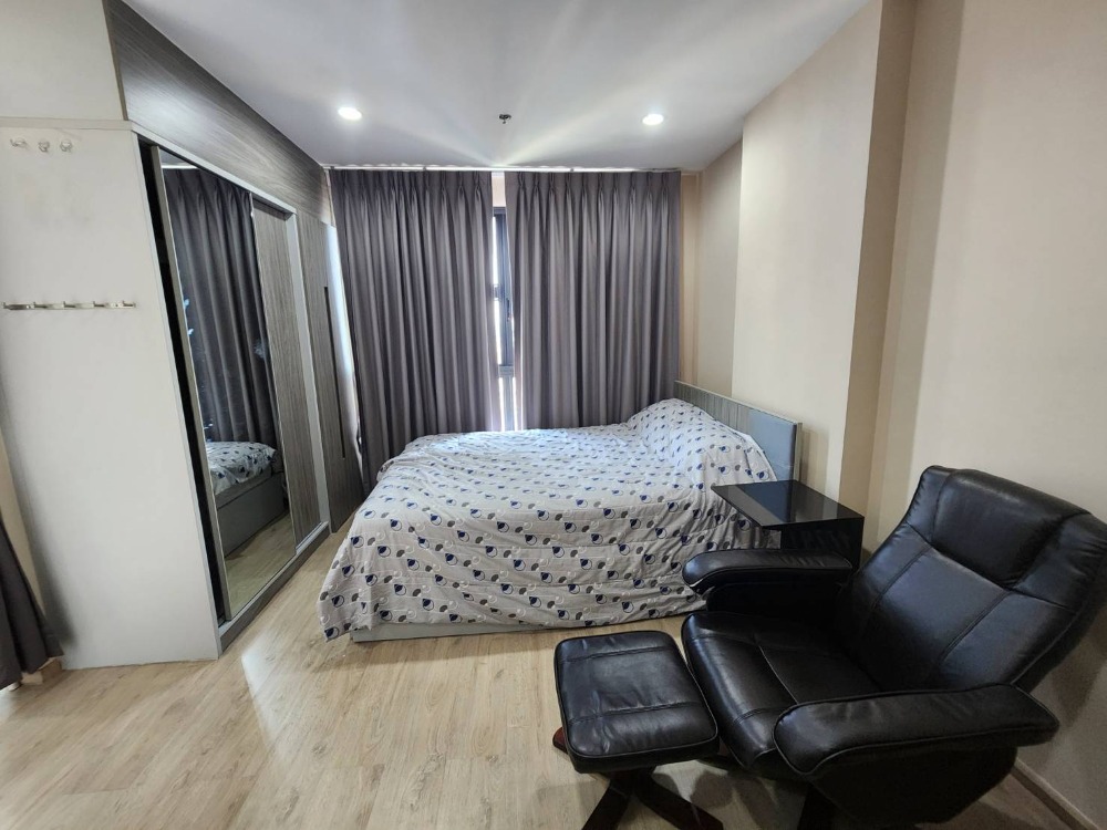 For SaleCondoThaphra, Talat Phlu, Wutthakat : Selling very cheap, new room, Ideo Sathorn Thapra (ideo sathorn thapra), next to BTS Pho Nimit, 300 meters, empty room + can decorate as you like + 31 sq m., only 2.35 million baht.