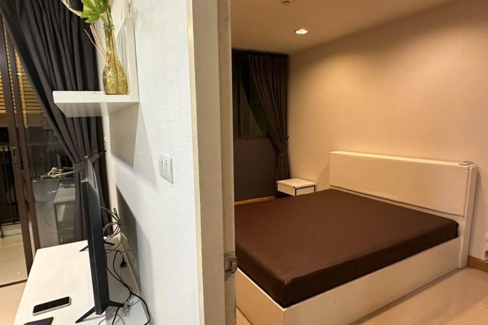 For RentCondoWongwianyai, Charoennakor : 💥🎉Hot deal Ideo Blucove Sathorn [Ideo Blucove Sathorn] beautiful room, good price, convenient travel, fully furnished. Ready to move in immediately. You can make an appointment to see the room.