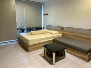 For RentCondoRama9, Petchburi, RCA : 🥰Rhythm Asoke, beautiful room, high floor, fully furnished, convenient to travel.