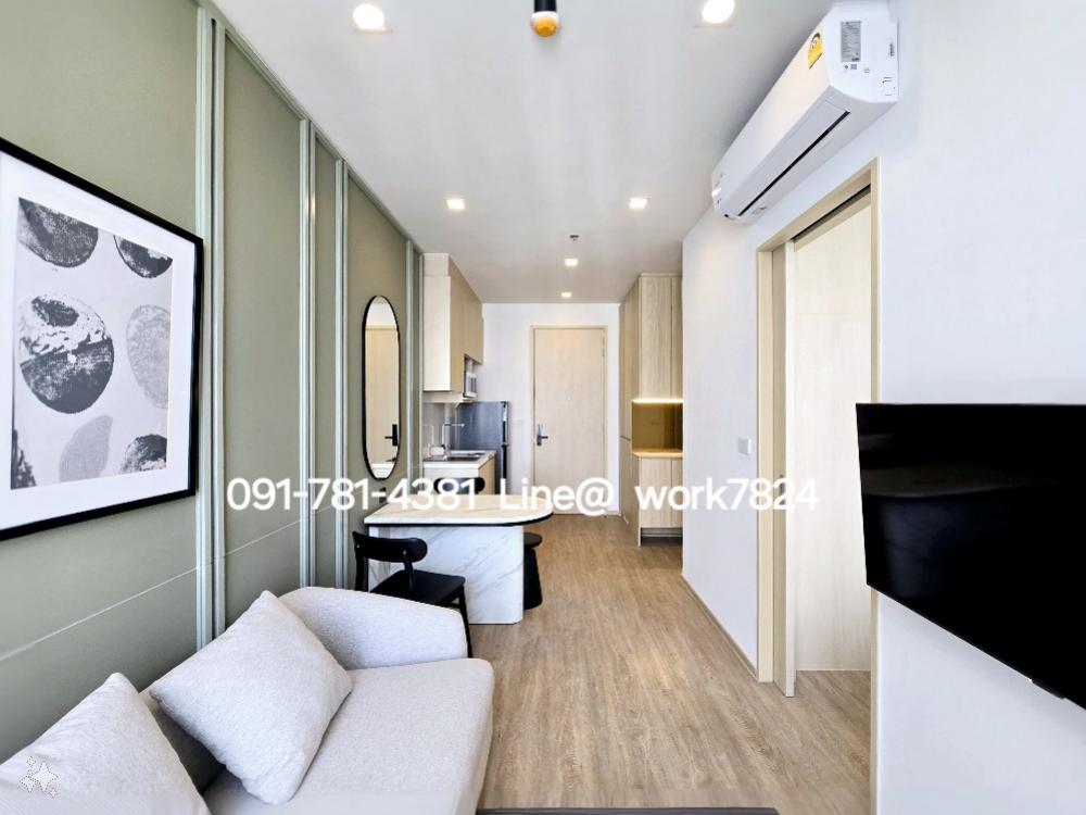 For RentCondoSukhumvit, Asoke, Thonglor : ‼️ Built in room for rent, 1 bed, corner room‼️ ❌ Complete with electrical appliances. Never rented out ❌