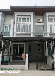 For RentTownhouseBangna, Bearing, Lasalle : #Townhome for rent, Golden Town Sukhumvit-LaSalle, 2 bedrooms, near BTS Bearing, BTS Samrong, only 1 kilometer, rent 17,900 baht/month.