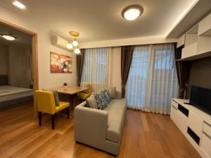 ให้เช่าคอนโดนานา : for rent InterLux premier sukhumvit 13 1 bed special deal🌈✅