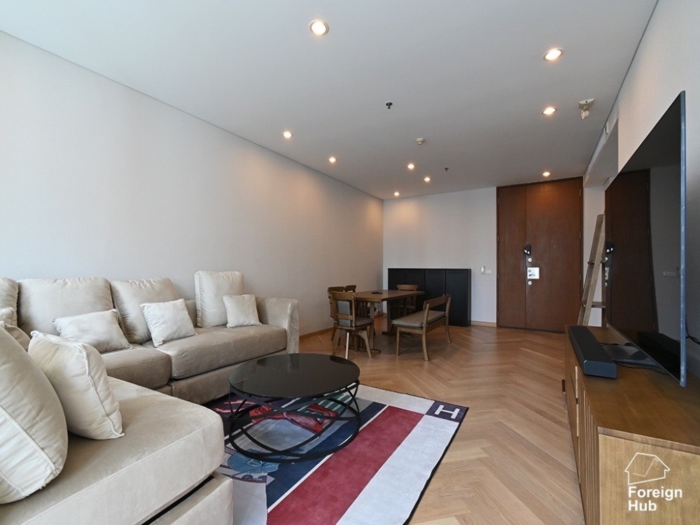 ขายคอนโดสีลม ศาลาแดง บางรัก : Spacious 3 Beds Condo in CBD for Sale!