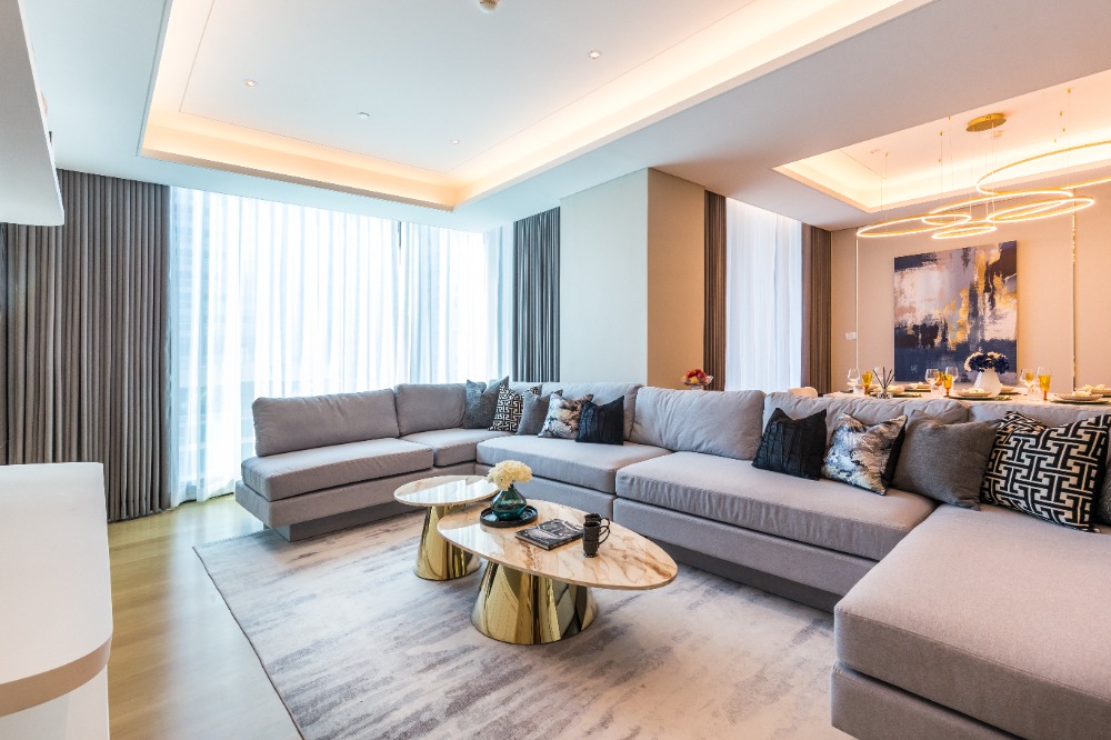 For RentCondoWitthayu, Chidlom, Langsuan, Ploenchit : ✅ RENT - BAAN Sindhorn, Super Luxury, 2 bedrooms, 3 bathrooms, new room, beautifully decorated, doesnt block the view, ready to move in.