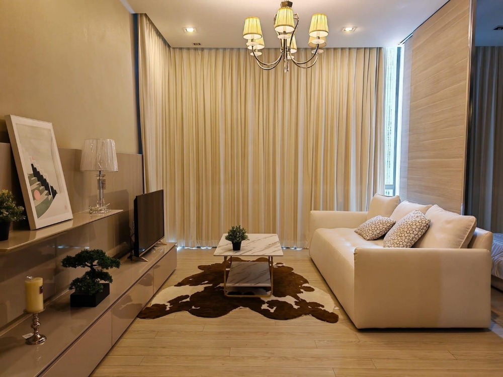 For RentCondoSukhumvit, Asoke, Thonglor : RM21101  The Room Sukhumvit 21, 15th floor, city view, 54 sq m, 1 bedroom, 40,000 baht. 092-597-4998