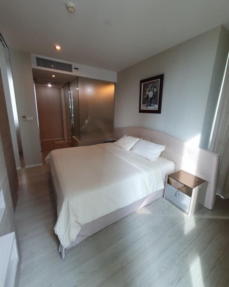 For RentCondoSukhumvit, Asoke, Thonglor : RM21102 The Room Sukhumvit 21, 24th floor, city view, 54 sq m., 1 bedroom, 1 bathroom, 33,000 baht 099-251-6615
