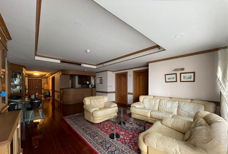For SaleCondoSukhumvit, Asoke, Thonglor : For Sale Las Colinas 2 Bed 14 mb