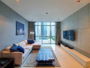 For RentCondoWitthayu, Chidlom, Langsuan, Ploenchit : Nice 92sq.m 2bed unit for rent in wireless area