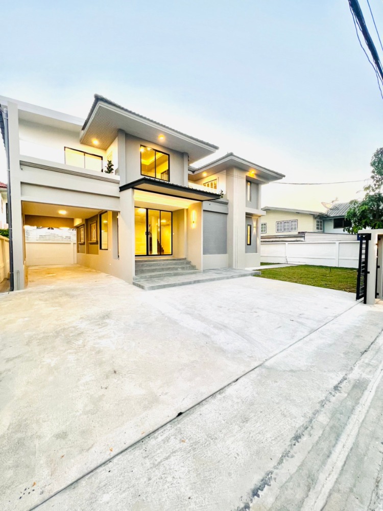 For SaleHouseVipawadee, Don Mueang, Lak Si : Beautiful, luxurious detached house, large, ready to move in, near Saphan Mai Market. Sai Yut BTS station, convenient travel.