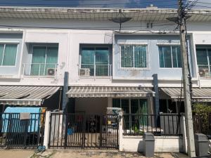 For SaleTownhouseRama5, Ratchapruek, Bangkruai : Cheap 2-storey townhome for sale, land area 18.7 sq m., usable area, The Pleno Rama 5 - Pinklao project (The Pleno Rama 5 - Pinklao), Ratchaphruek location, near the MRT Purple Line, near the Si Rat Expressway entrance-exit point. The outer ring travels s