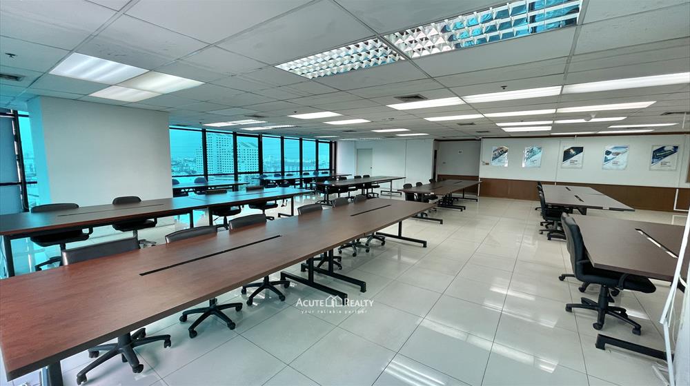For RentOfficeRatchadapisek, Huaikwang, Suttisan : Office Space with Furniture for Rent Ratchadapisek, Available 24 hours, Company Registration Allowed