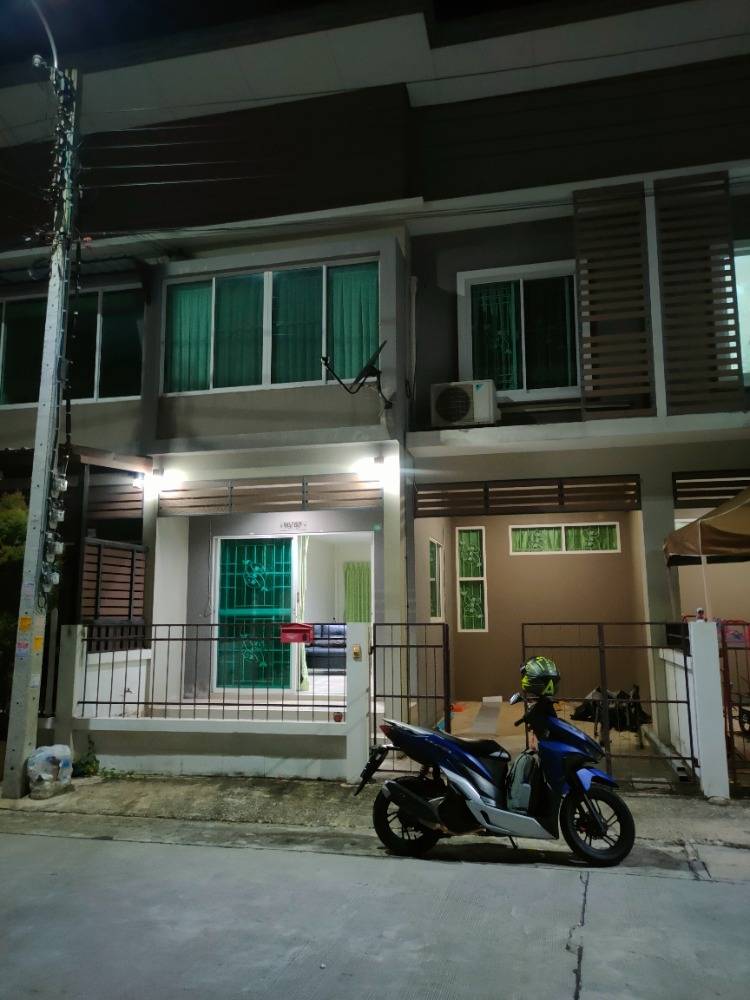 For RentTownhouseNonthaburi, Bang Yai, Bangbuathong : Townhome for rent, BTN Residence, near Central Westgate, only 6 minutes.