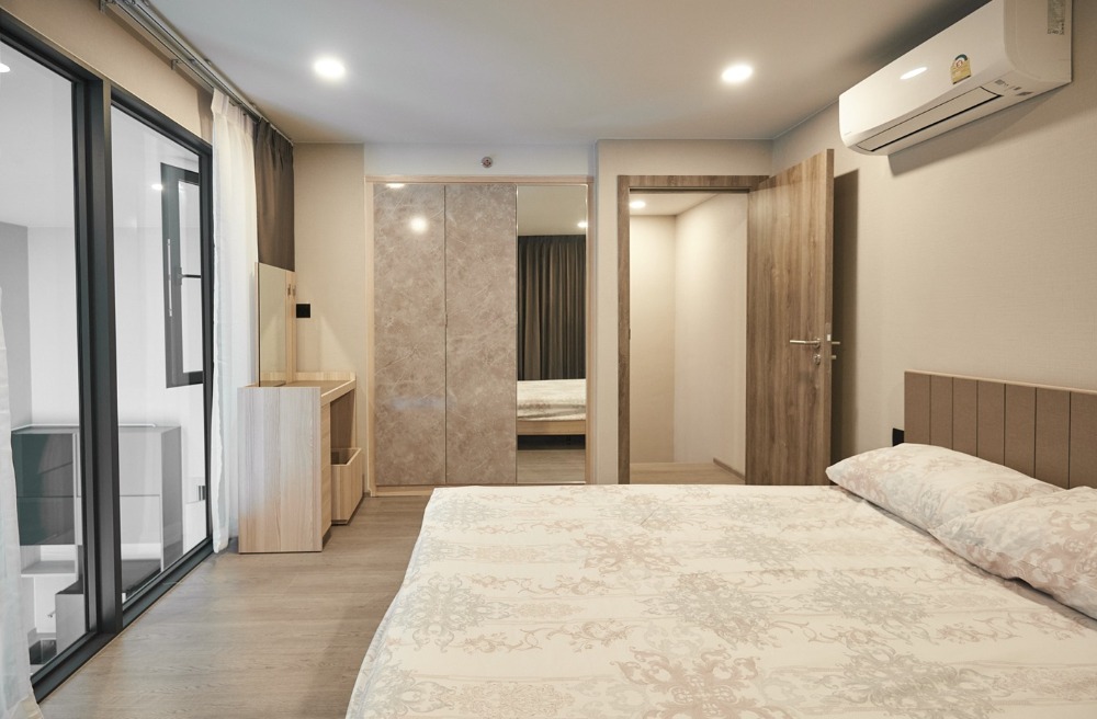 For RentCondoSiam Paragon ,Chulalongkorn,Samyan : Cheap condo for rent, new Cooper Siam, Combo Loft room, built-in, beautiful room.