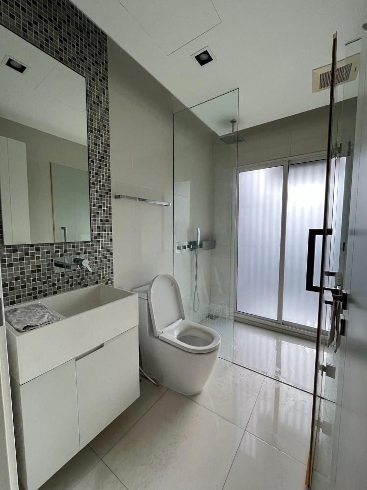 For RentCondoSukhumvit, Asoke, Thonglor : RM21103 The Room Sukhumvit 21, 5th floor, city view, 36.5 sq m, 1 bedroom, 1 bathroom, 25,000 baht 099-251-6615