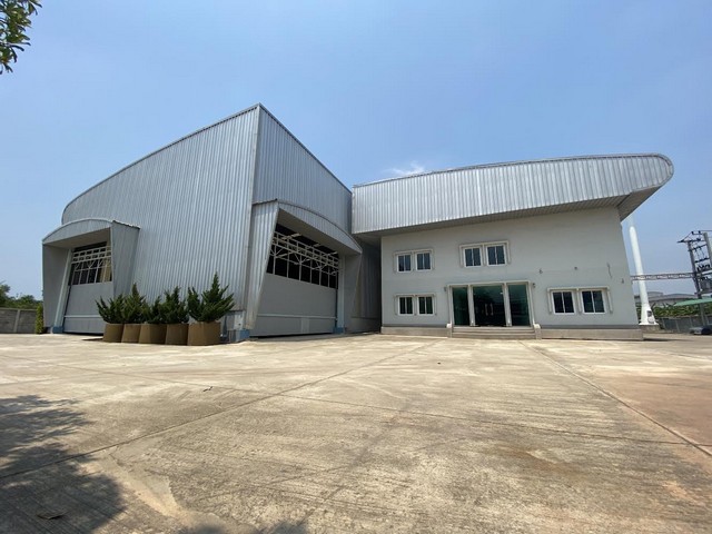 For RentFactoryMahachai Samut Sakhon : RK403 Factory for rent, Phra Prathon-Ban Phaeo Road, 4,300 sq m., with space and a house with certificate (Ror. Ngor. 4), next to Phra Prathon-Ban Phaeo Road, has a crane to lift things, 3-story office, 3-phase electricity, size 500kva.