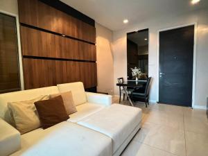 For RentCondoSathorn, Narathiwat : ( U20240214200 ) FOR RENT Ivy Sathorn 1 bedroom, 1 bathroom, 45 sq.m. Corner room Nice room BTS St.Louis