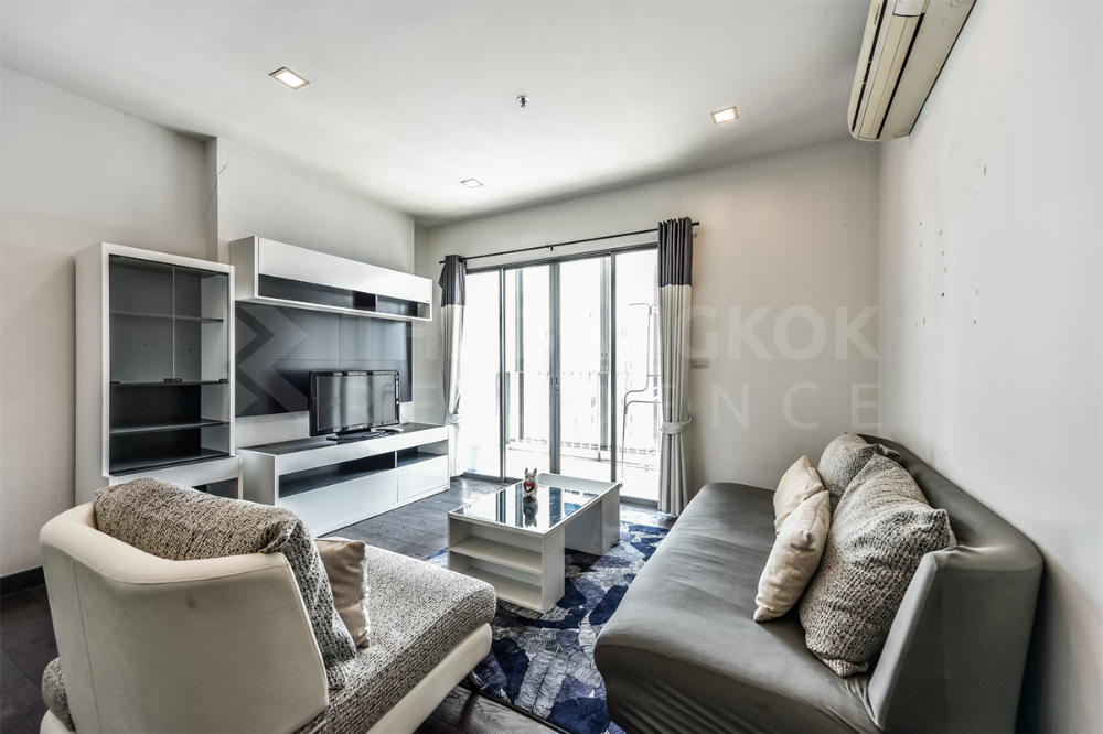 For SaleCondoRatchathewi,Phayathai : 🔥 Cant miss it, brutal price reduction 🔥 Ideo Q Phayathai 1 bedroom 35.72 sq m., only 5.5 million baht Tel.0841599465 K.First
