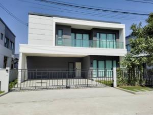 For SaleHouseBangna, Bearing, Lasalle : House for sale in new condition, Centro Bangna, 2-story detached house, 4 bedrooms, 5 bathrooms, 1 maid room, area 289 sq m., land 108 sq m.
