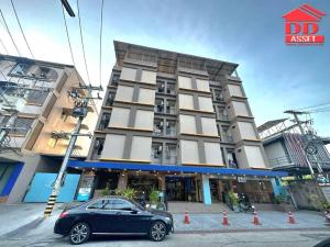 For SaleBusinesses for saleRama9, Petchburi, RCA : Apartment for sale, Thanyaburi, Khlong 9, Pathum Thani, 5-story building with elevator, code A8001.