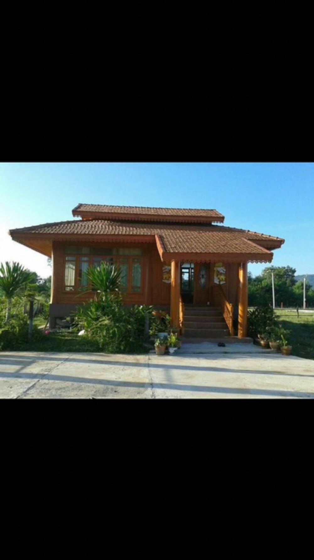 For SaleHouseKorat Nakhon Ratchasima : The owner is selling it himself. House with land in Nakhon Ratchasima Province.