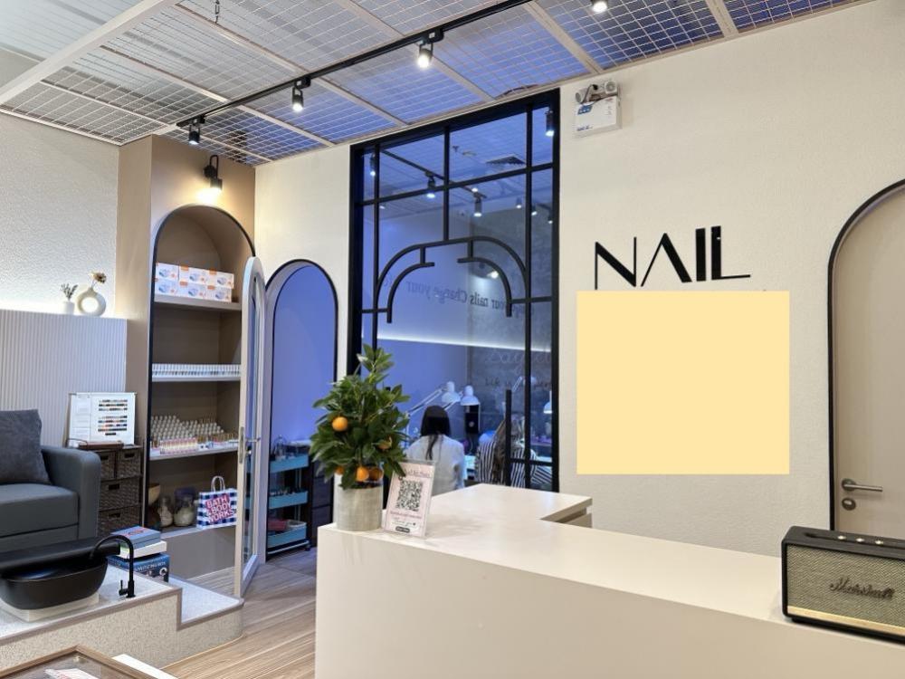 For RentRetailPathum Thani,Rangsit, Thammasat : ❤️❤️ Franchise for nail salons, manicure services, spa services, along with business training, finding customers, and marketing throughout the contract period. 2 year contract. Franchise fee is only 299,990 baht. Customers have a place where they can cons
