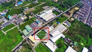 For SaleLandPhutthamonthon, Salaya : Urgent sale of empty land on Line 4, Soi Phetkasem 118, Intersection 6, land size 321 square wah, beautiful rectangular plot, width 40 meters, depth 32 meters, in a strategic location, good environment. Shady atmosphere The road in front of the plot is 6 