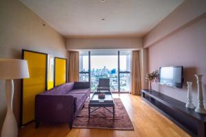 ให้เช่าคอนโดสาทร นราธิวาส : The MET Sathorn condo for rent 2 bedrooms near BTS