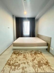 For SaleCondoBangna, Bearing, Lasalle : Condo for sale, The Gallery Bearing 6, near BTS Bearing, room 32.5 square meters, price only 2,000,000 baht.