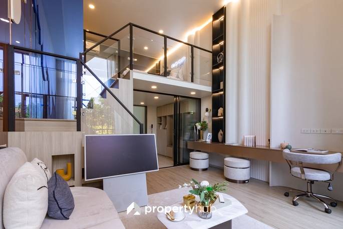 Sale DownCondoPinklao, Charansanitwong : Condo down payment for sale: Origin play Bang Khun Non. Condo 200 meters from the MRT Bang Khun Non. There are 2 rooms. You can buy 1 room or buy a double room.