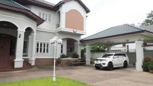 For SaleHouseChokchai 4, Ladprao 71, Ladprao 48, : For sale: 2-storey detached house, luxury, large house, Lat Phrao Road 71 Soi Nakniwat 21, fully furnished, ready to move in, beautiful, luxurious house, fenced around the edge. There is space around the house, a garage and a private swimming pool. Beauti