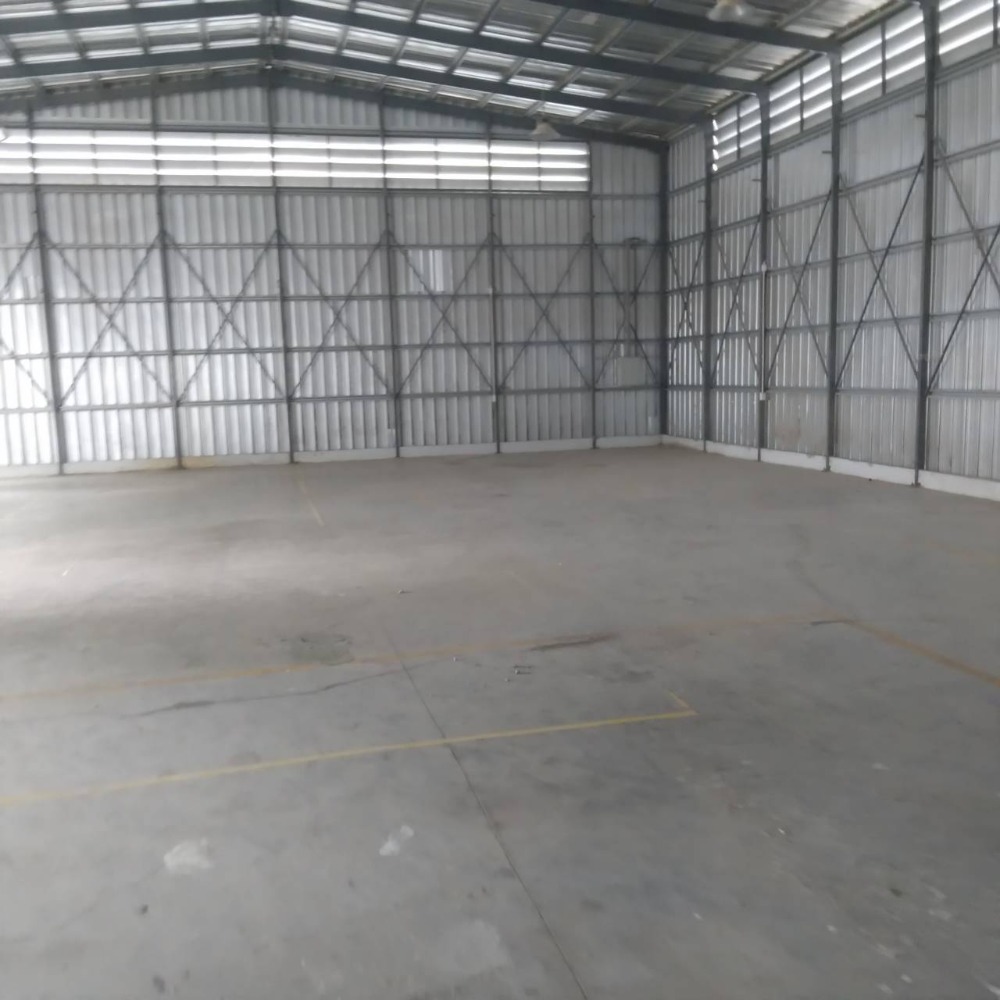 For RentWarehouseRayong : Marijuana cultivation for rent Ready-made warehouse, Ban Khai, Rayong, 195 sq m. Price: ฿29,500.00 / per month.