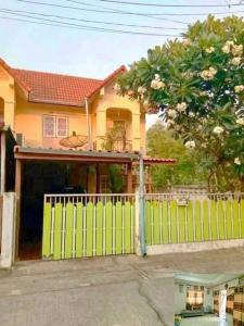 For RentTownhouseSaraburi : Chatuchak Market Saraburi 2-story townhouse for rent back side 33sq.wa. 160sq.m. very cheap 3bed