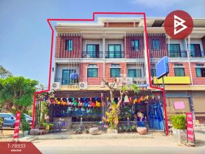 For SaleShophouseKorat Nakhon Ratchasima : Commercial building for sale, 2 units, area 61.6 square meters, Suranaree, Nakhon Ratchasima.