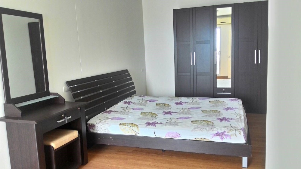 For RentCondoKasetsart, Ratchayothin : Supalai Park Kaset【𝐑𝐄𝐍𝐓】🔥 Simple spacious room, decorated Near Kasetsart University, ready to stay !! 🔥 Contact Line ID: @hacondo