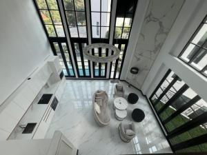 For RentHouseSukhumvit, Asoke, Thonglor : 💥Available for rent, luxurious 3-storey detached house, Maison Blanche 67 project. 👉Add Line @rentbkk