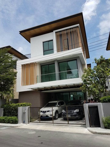 For RentHouseLadkrabang, Suwannaphum Airport : HR1478 3-story detached house for rent, AQ Arbor Project (Suan Luang Rama 9 - Phatthanakan), Chaloem Phrakiat Road Rama 9, Soi 48, ready to move in.