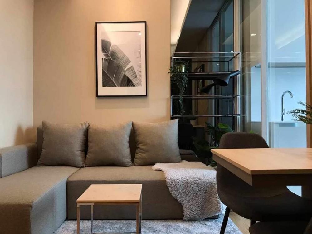 For RentCondoLadprao, Central Ladprao : Condo for rent: The Saint, Lat Phrao Intersection. Room 30 sq m., fully furnished (Available 31/3)