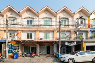 For SaleTownhouseNawamin, Ramindra : Townhome for sale, Soi Ramintra 46/1, area 228 sq m., 19 sq w, 3 bedrooms, 3 bathrooms, near the Pink Line, Khu Bon Station.