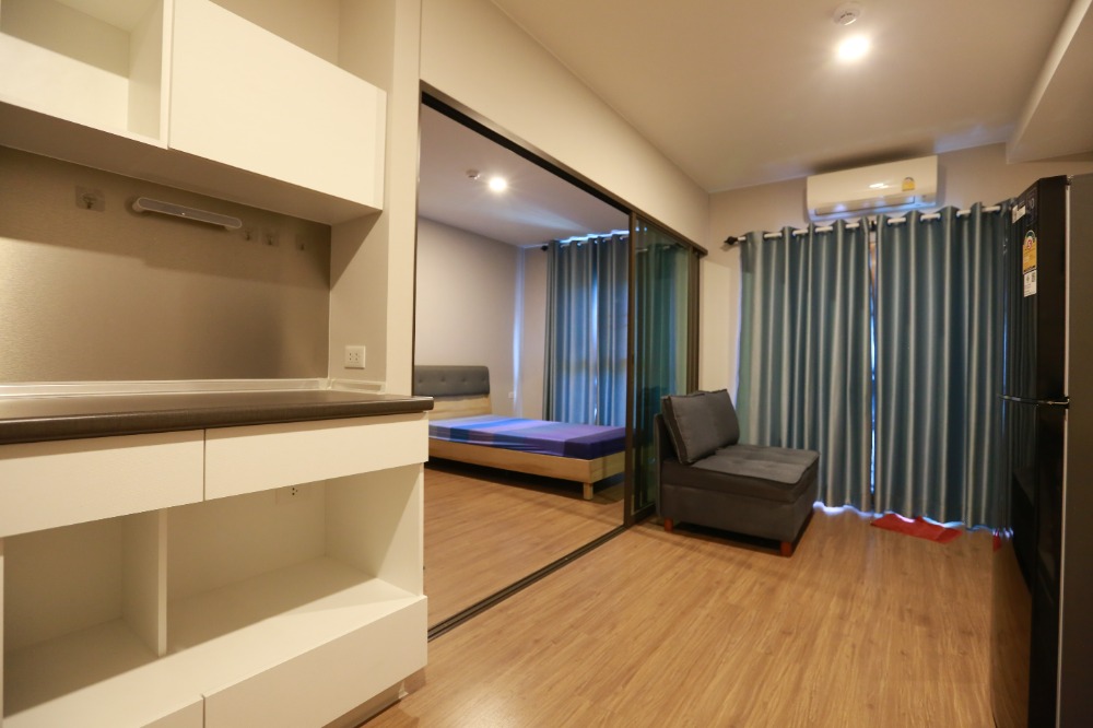 For SaleCondoPinklao, Charansanitwong : Condo for sale, Lumpini Selected Charan 65 Sirindhorn Station, near MRT Sirindhorn Station, only 150 meters, 1 bedroom, size 28.1 sq m., with furniture.