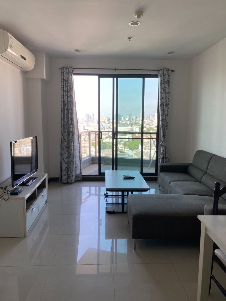 For RentCondoRatchathewi,Phayathai : For rent, Supalai Ratchathewi, 21st floor, 1 bedroom, 1 bathroom, living room, room size 57 sq m, price 20000 baht, if interested, contact 081-8704959.