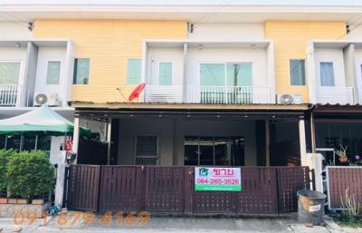 For SaleTownhouseNawamin, Ramindra : Sale Townhome Cheap Sale !! The Connect University, 22 Ramintra - Min Buri, ready to live, very new condition, ready to add to the kitchen