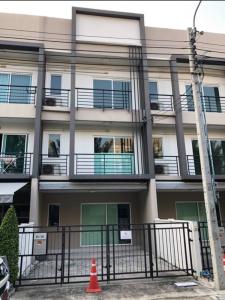 For RentTownhouseOnnut, Udomsuk : Townhome for rent, Baan Klang Muang, Sukhumvit 77 (Soi On Nut 17), good location, beautiful house, near BTS On Nut.