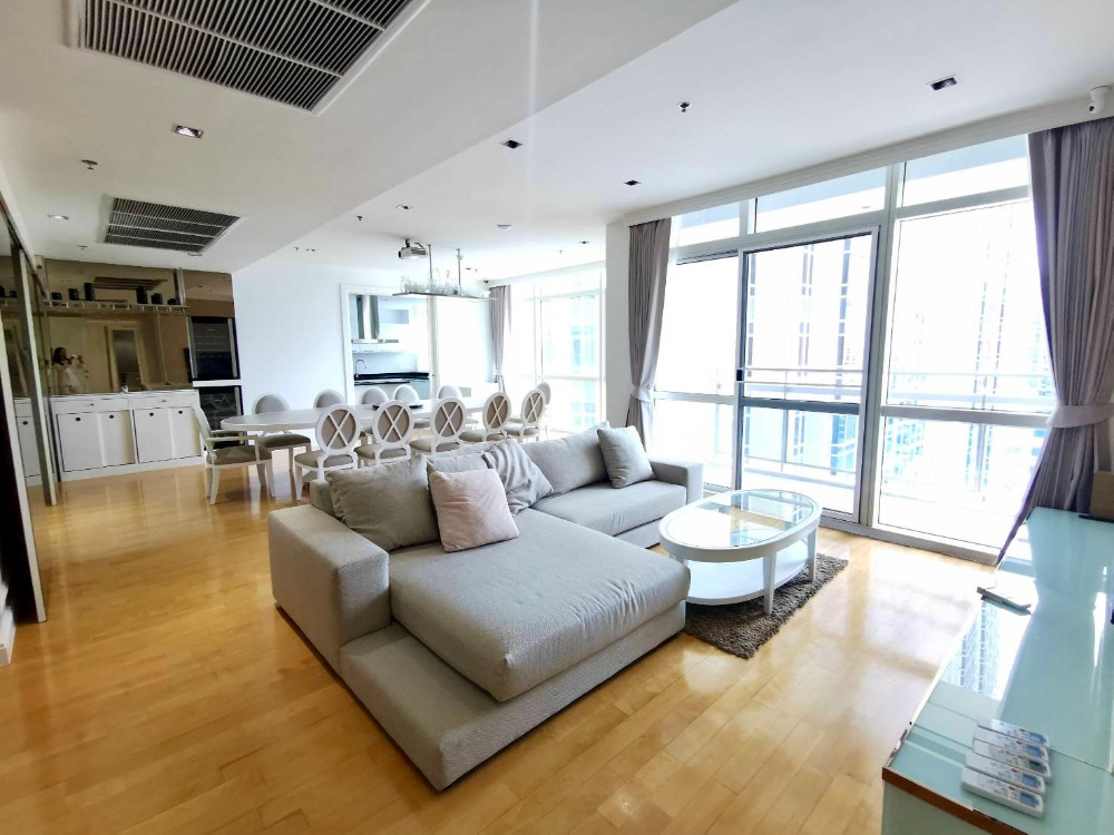 ขายคอนโดวิทยุ ชิดลม หลังสวน : Athenee Residence: 4bed 4bath 209sqm. 64,000,000 Am: 0656199198